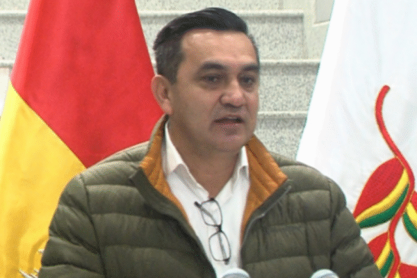 Yerko Núñez se declara en la clandestinidad por la desmedida «persecución política» de Evo