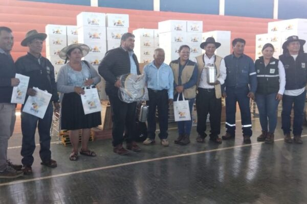 Impulsan producción de miel en Cochabamba con miras a la exportación