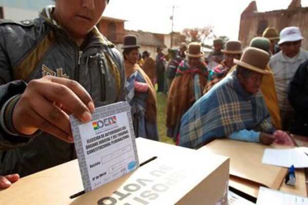 Candidatos proponen más autonomía y recursos para las regiones