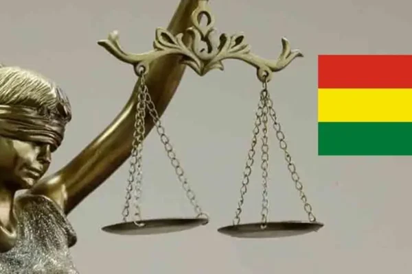 Justicia boliviana abre procesos contra exministros y revisa detenciones de líderes opositores