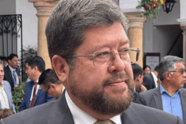 Samuel Doria Medina: “No se dejen quitar su voto, definan el futuro del país”