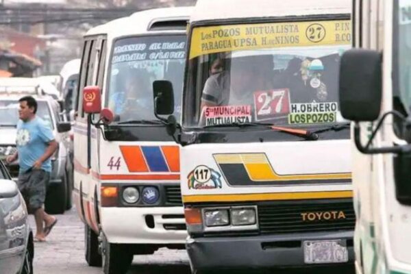 Tragedia en Santa Cruz: Mujer Muere Desmembrada al Recoger Objeto en la Vía