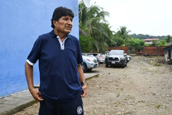 Evo Morales Cumple un Año como Prófugo en el Chapare Bajo Protección de sus Bases