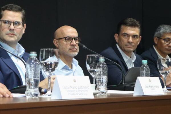 Rodrigo Paz anuncia cuatro medidas económicas clave y se reunirá con sectores populares