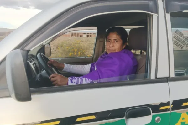 Justicia Ordena Capturar a Choferes que Atacaron a Mujeres de la Línea Lila en El Alto