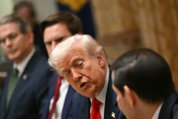 Trump Incluye a Bolivia en su Estrategia: «Candidatos Quieren Acercarse a EEUU»