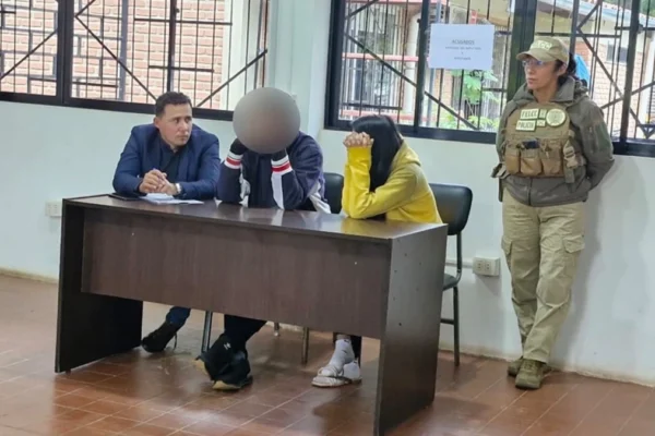 Tía recibe 30 años de cárcel por torturar a sus sobrinos y matar a una niña